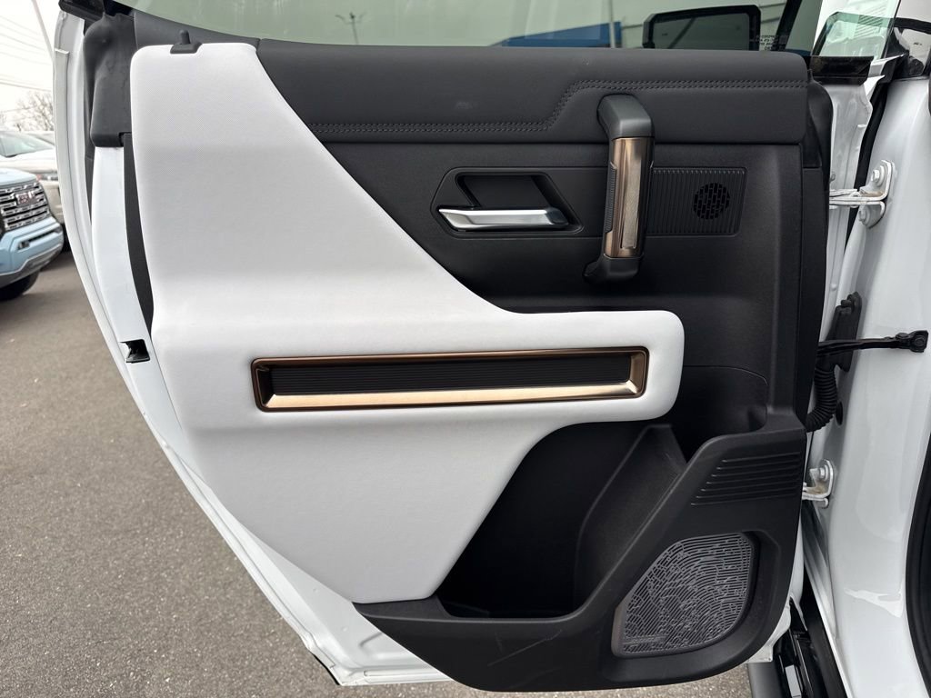 Used 2024 GMC Hummer EV 2X w/ Extreme Off-Road Package image 31