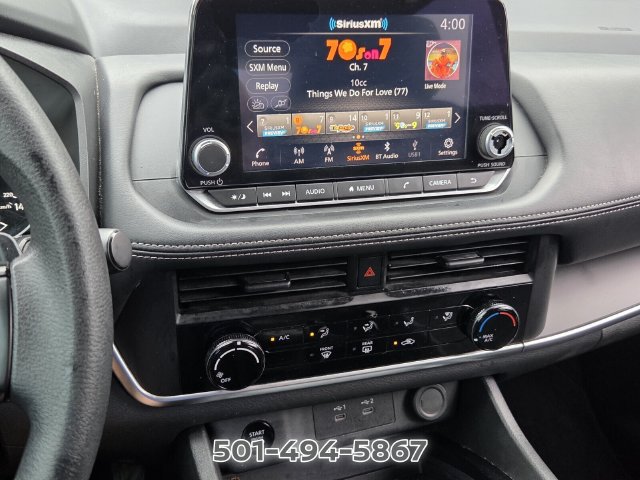 Used 2024 Nissan Rogue S FWD image 17