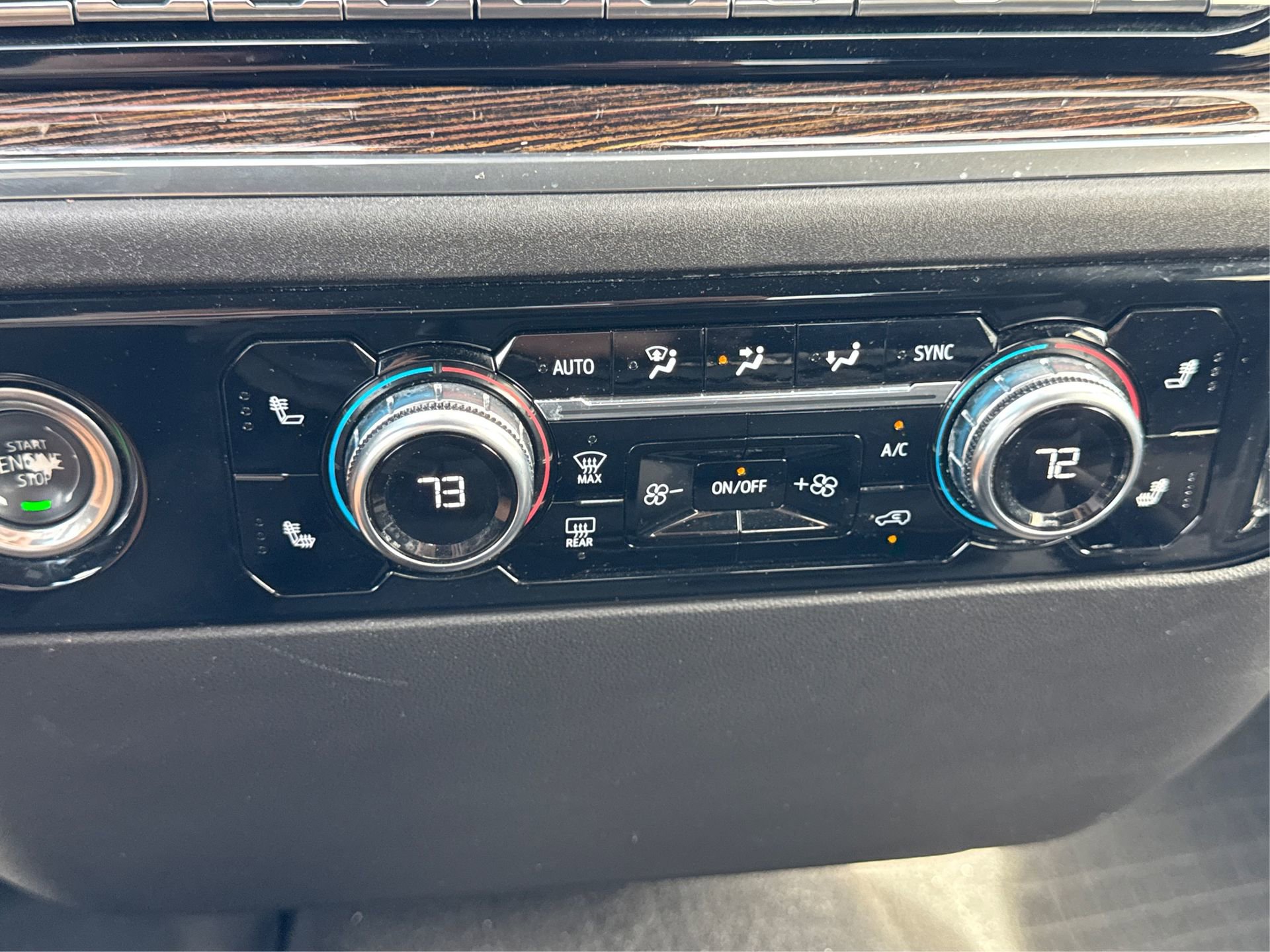 Used 2024 GMC Sierra 1500 Elevation image 30