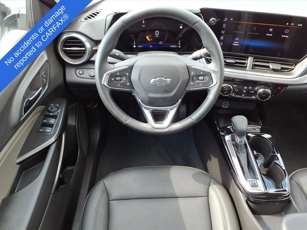 Used 2025 Chevrolet Trax ACTIV w/ Sunroof Package image 15