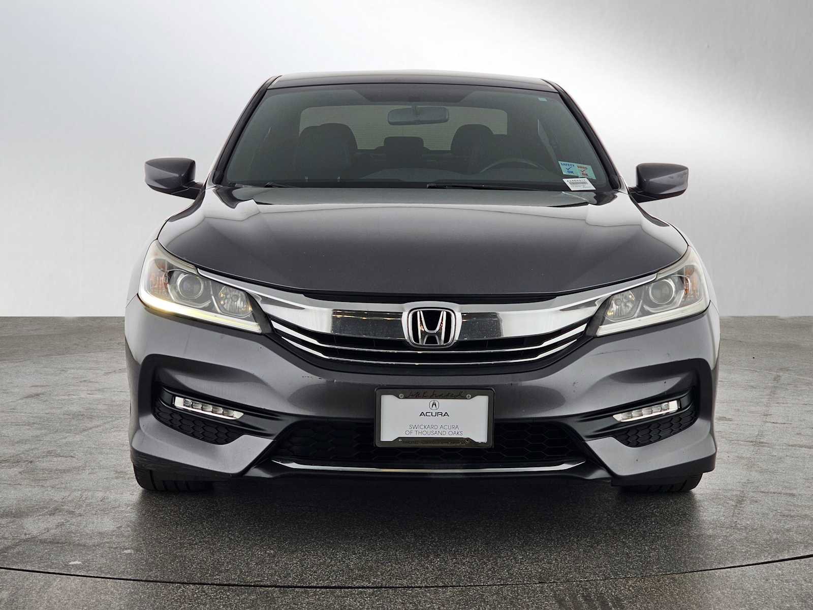 Used 2017 Honda Accord Sport image 8