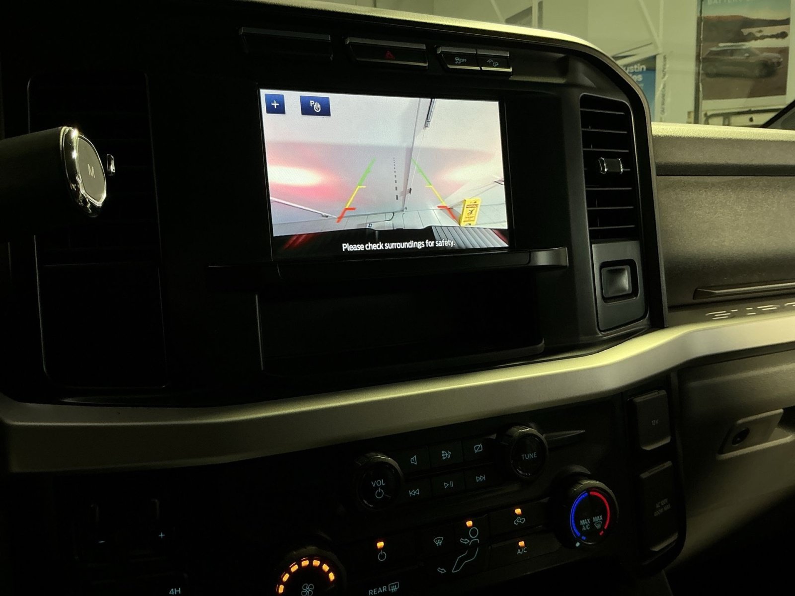 Used 2024 Ford F250 XLT w/ FX4 Off-Road Package AWD/4WD image 20