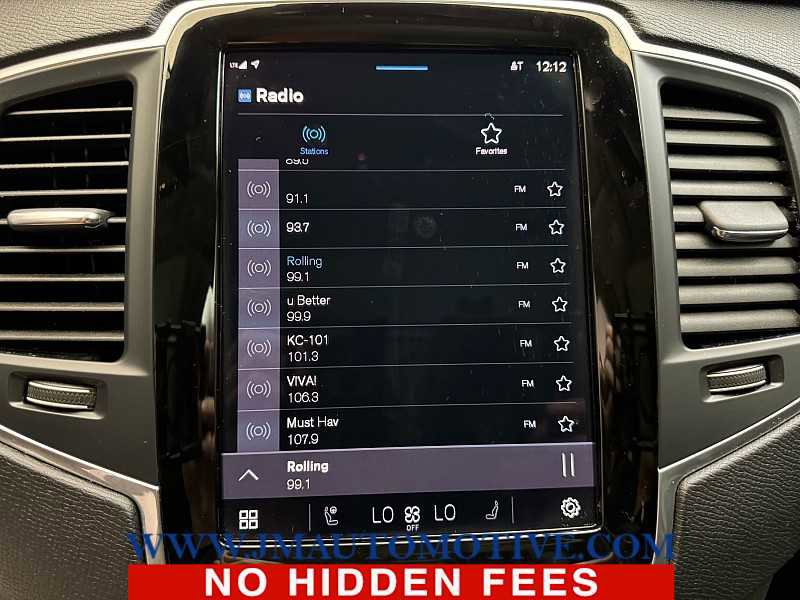 Used 2023 Volvo XC90 B5 Core w/ Protection Package Premier image 24