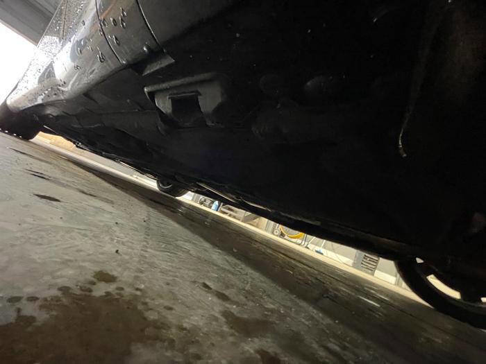 Used 2010 Mercedes-Benz E 350 4MATIC Sedan image 13