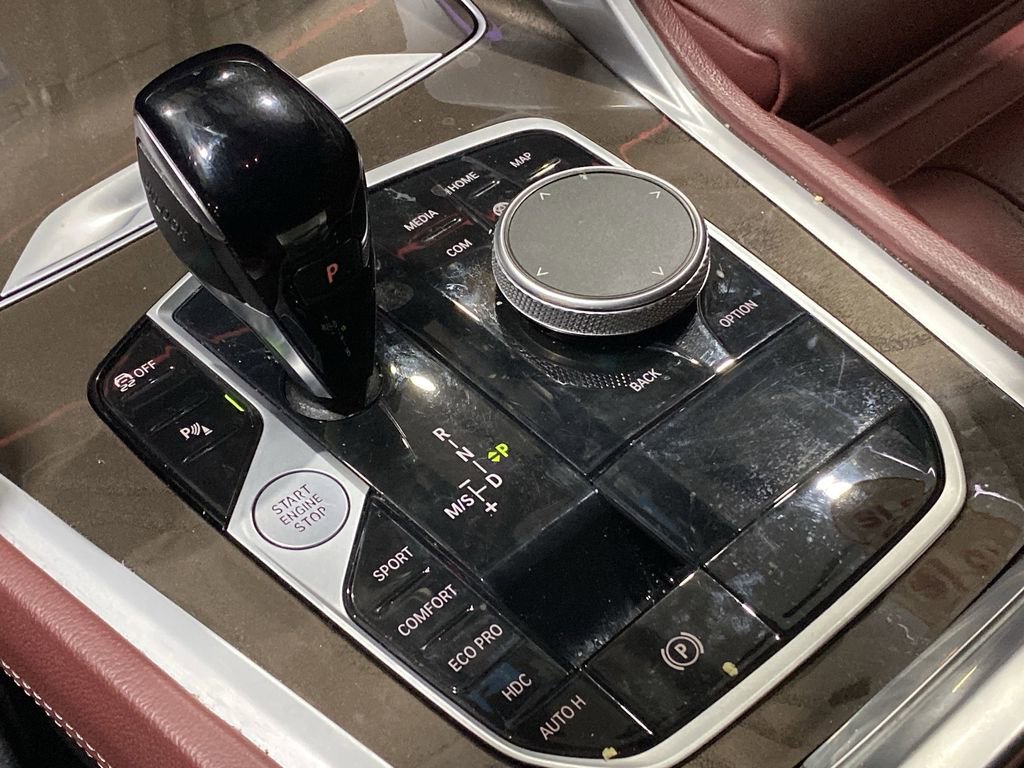 Used 2022 BMW X6 xDrive40i w/ Premium Package image 14