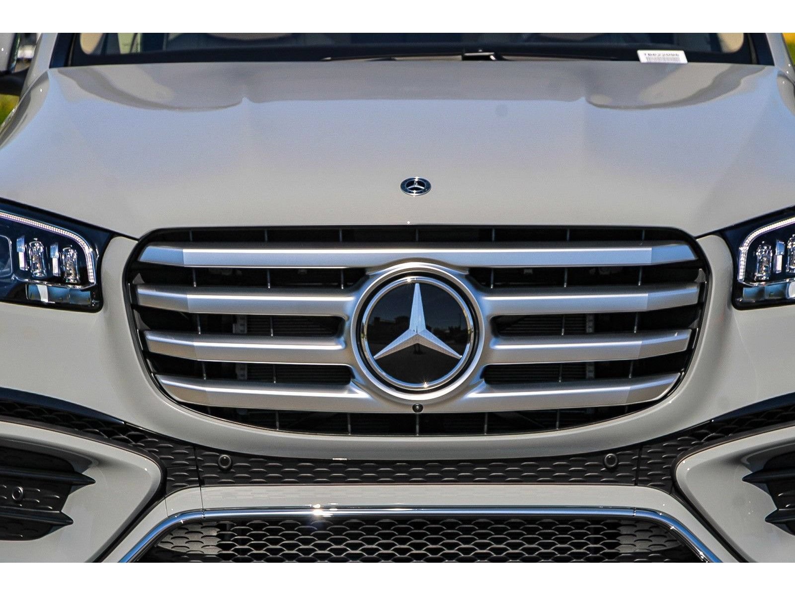 New 2026 Mercedes-Benz GLS 580 4MATIC image 7