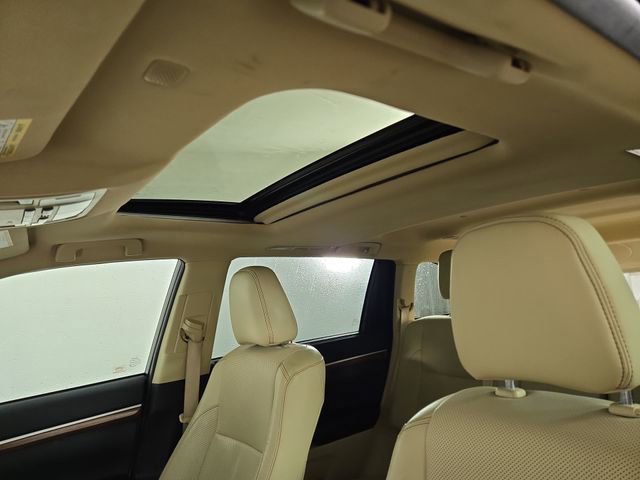 Used 2019 Toyota Highlander Limited image 32