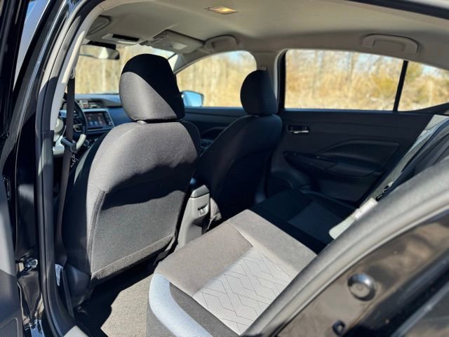 Used 2025 Nissan Versa SV image 12