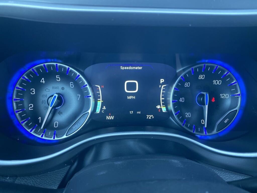 New 2026 Chrysler Pacifica Select w/ S Appearance Package image 16
