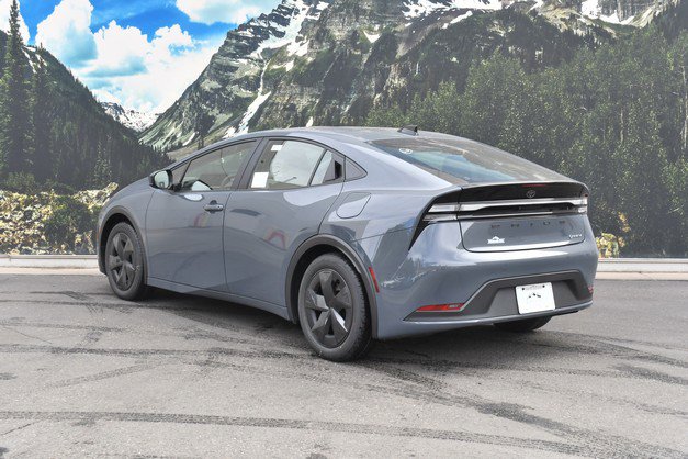 New 2026 Toyota Prius Plug-In Hybrid image 3