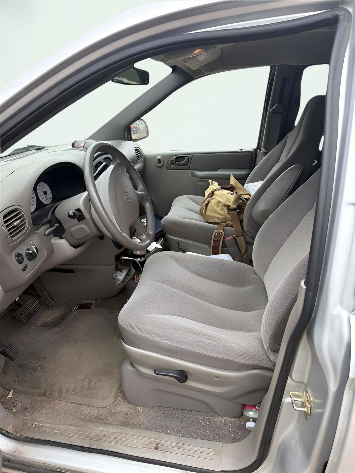 Used 2003 Dodge Caravan SE FWD image 9