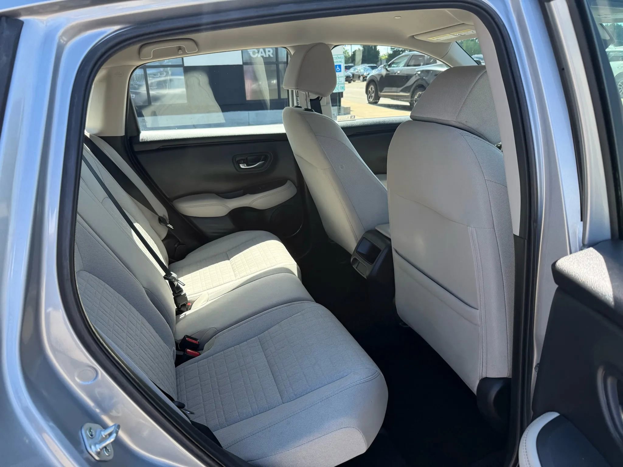 Used 2023 Honda HR-V LX image 23