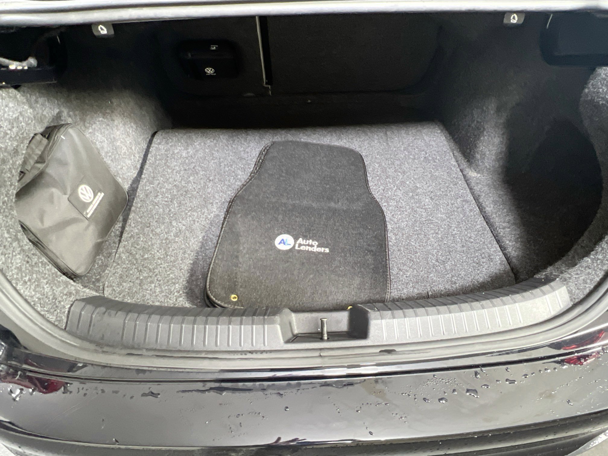 Used 2022 Volkswagen Jetta SE image 25