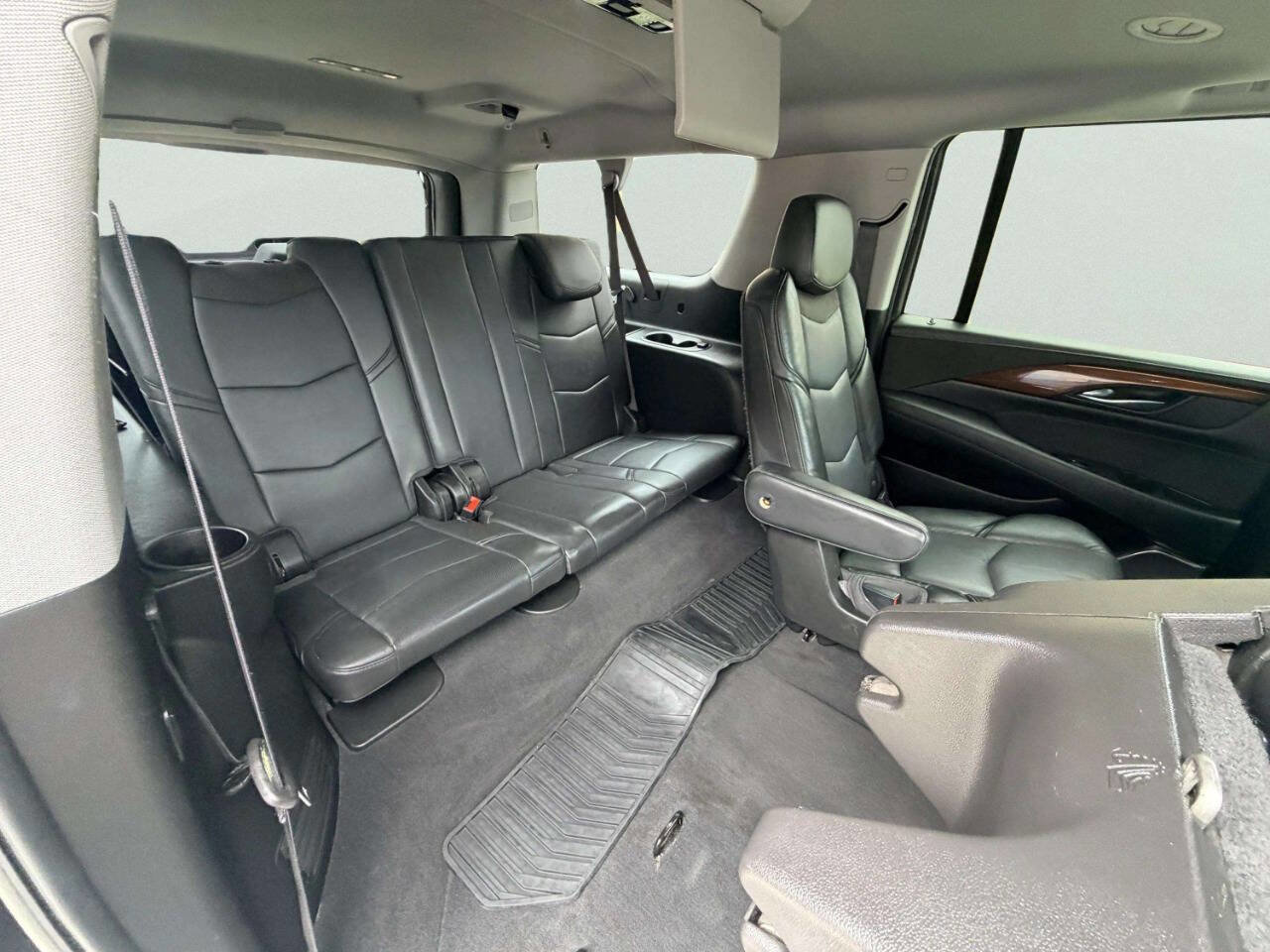 Used 2015 Cadillac Escalade ESV Premium AWD/4WD image 31