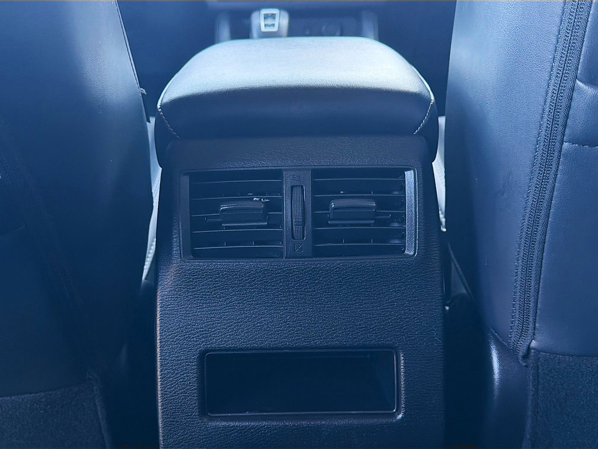 Used 2024 Mitsubishi Outlander SE AWD/4WD image 28