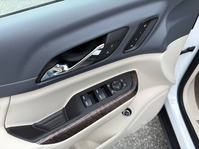 Used 2023 GMC Acadia Denali AWD/4WD image 12