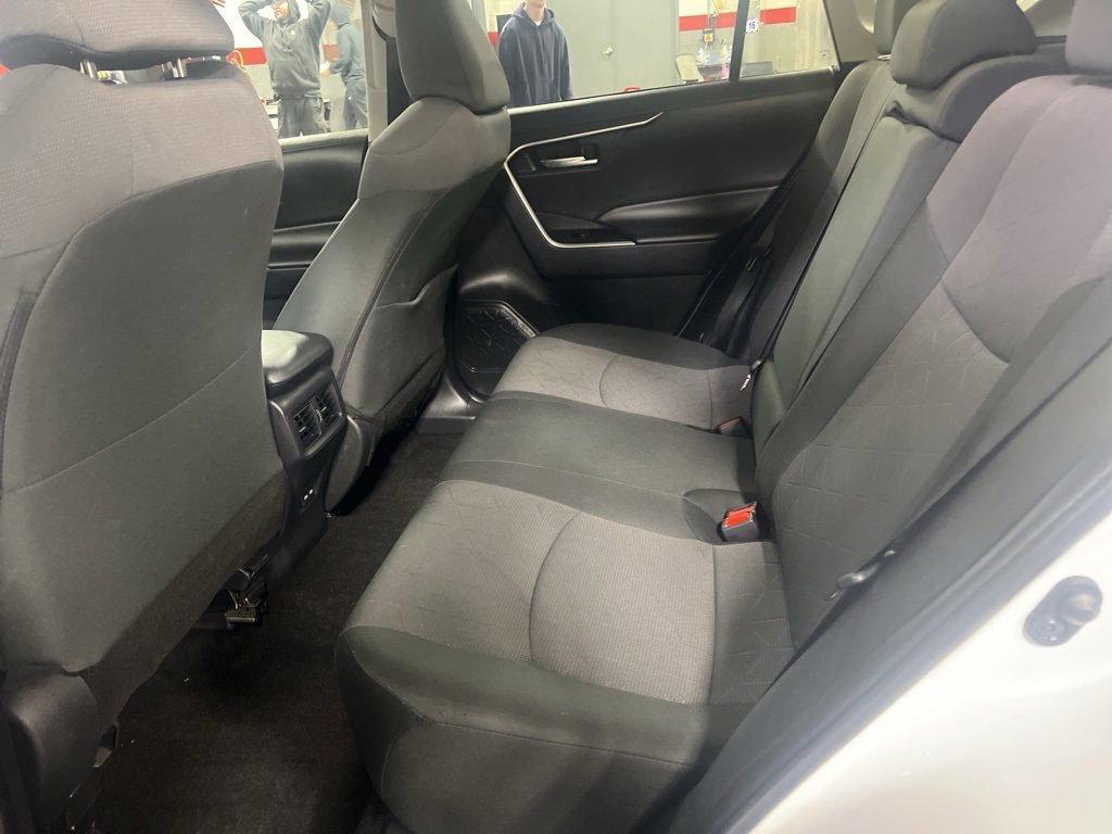 Used 2025 Toyota RAV4 XLE image 14