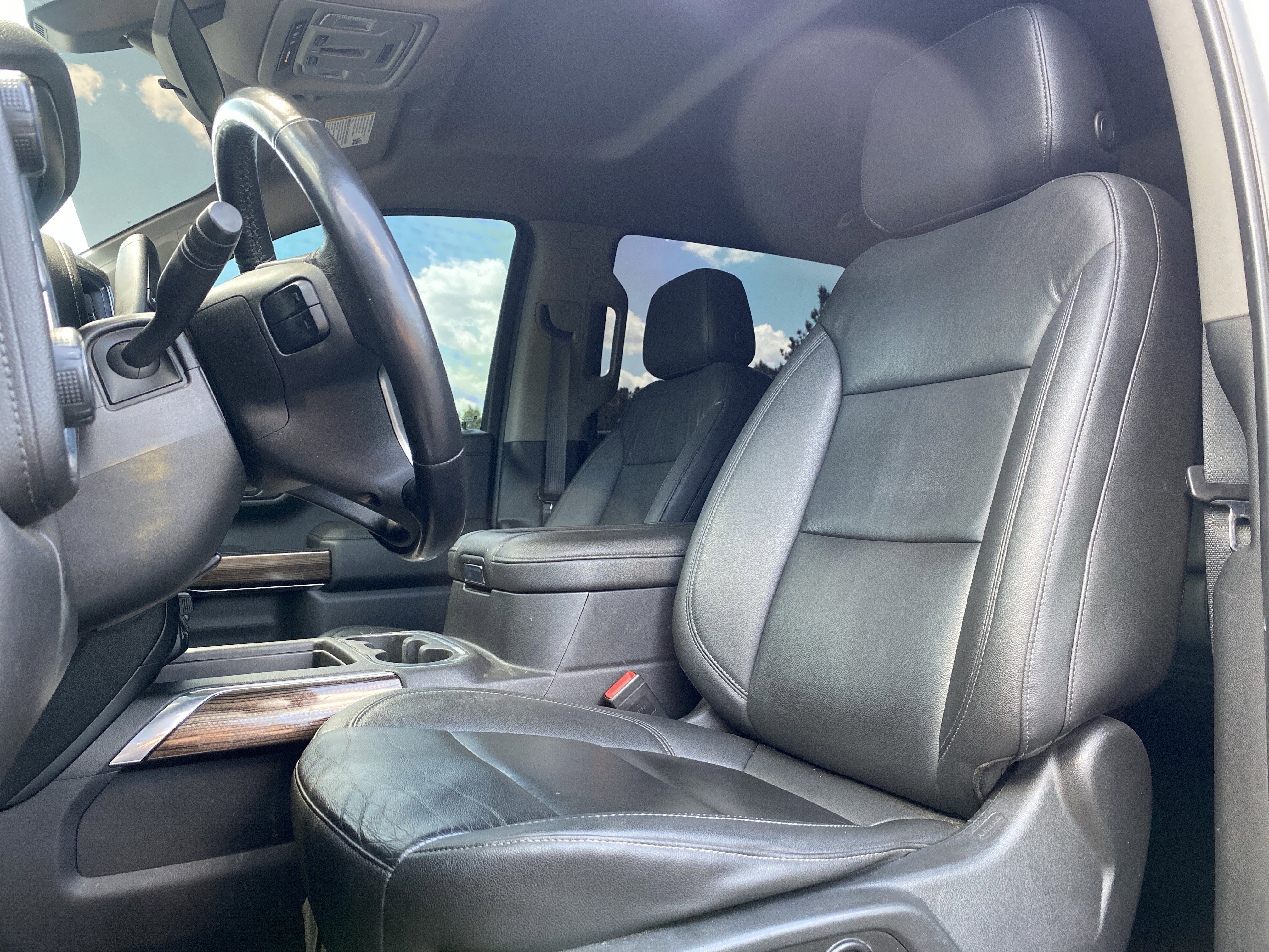 Used 2021 Chevrolet Silverado 1500 LT Trail Boss w/ Convenience Package II AWD/4WD image 7