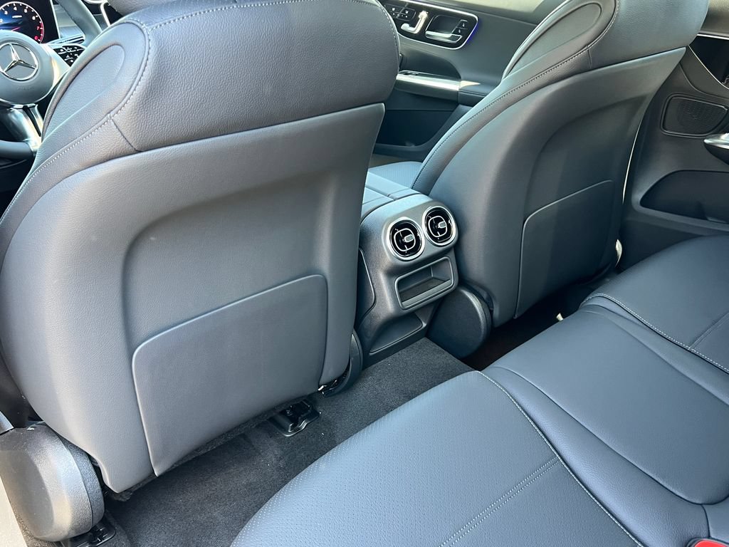 New 2026 Mercedes-Benz GLC 300 4MATIC image 32