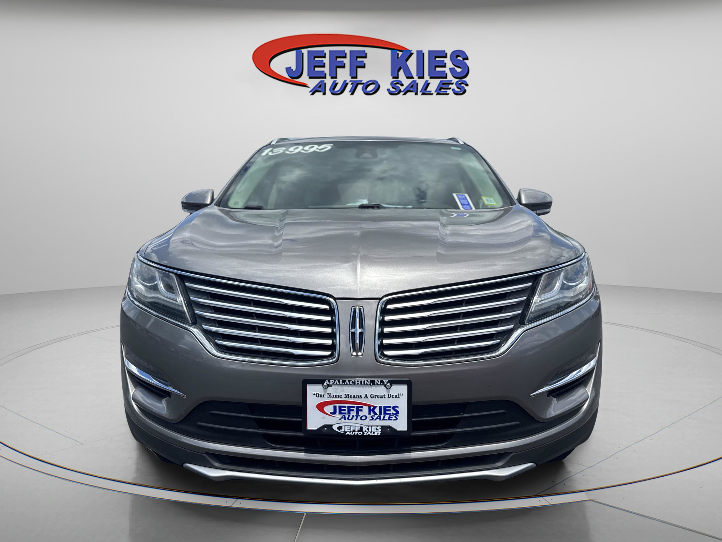 Used 2017 Lincoln MKC Select w/ Lincoln MKC Climate Package AWD/4WD image 2