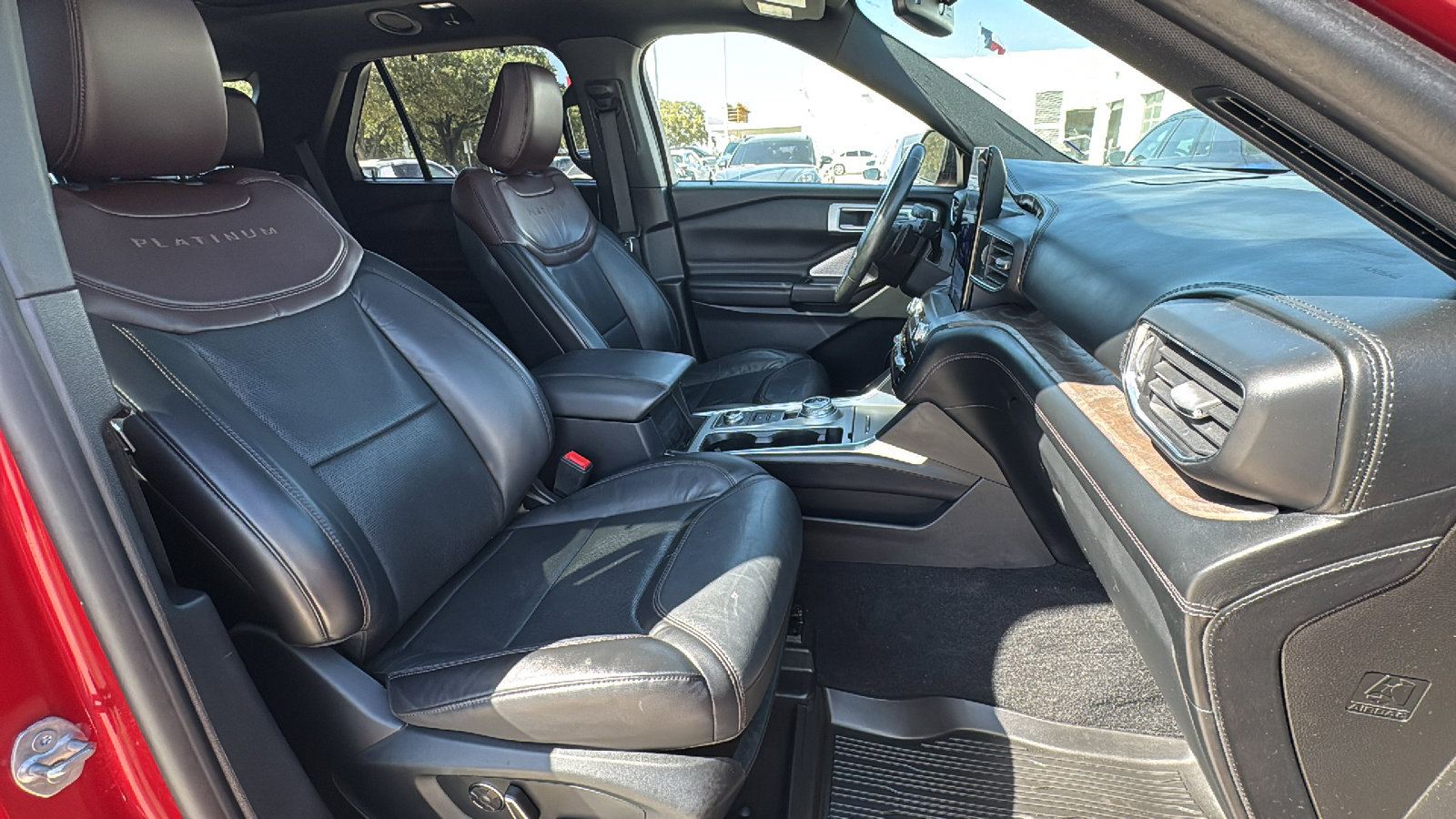 Used 2020 Ford Explorer Platinum w/ Premium Technology Package image 33