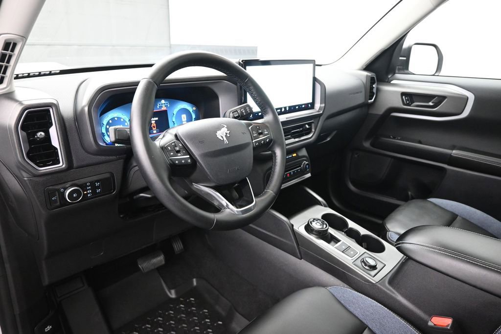 Certified 2025 Ford Bronco Sport Outer Banks w/ Outer Banks Tech Package+ AWD/4WD image 18