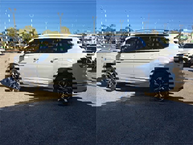 New 2026 Volkswagen Atlas SEL Premium R-Line image 8