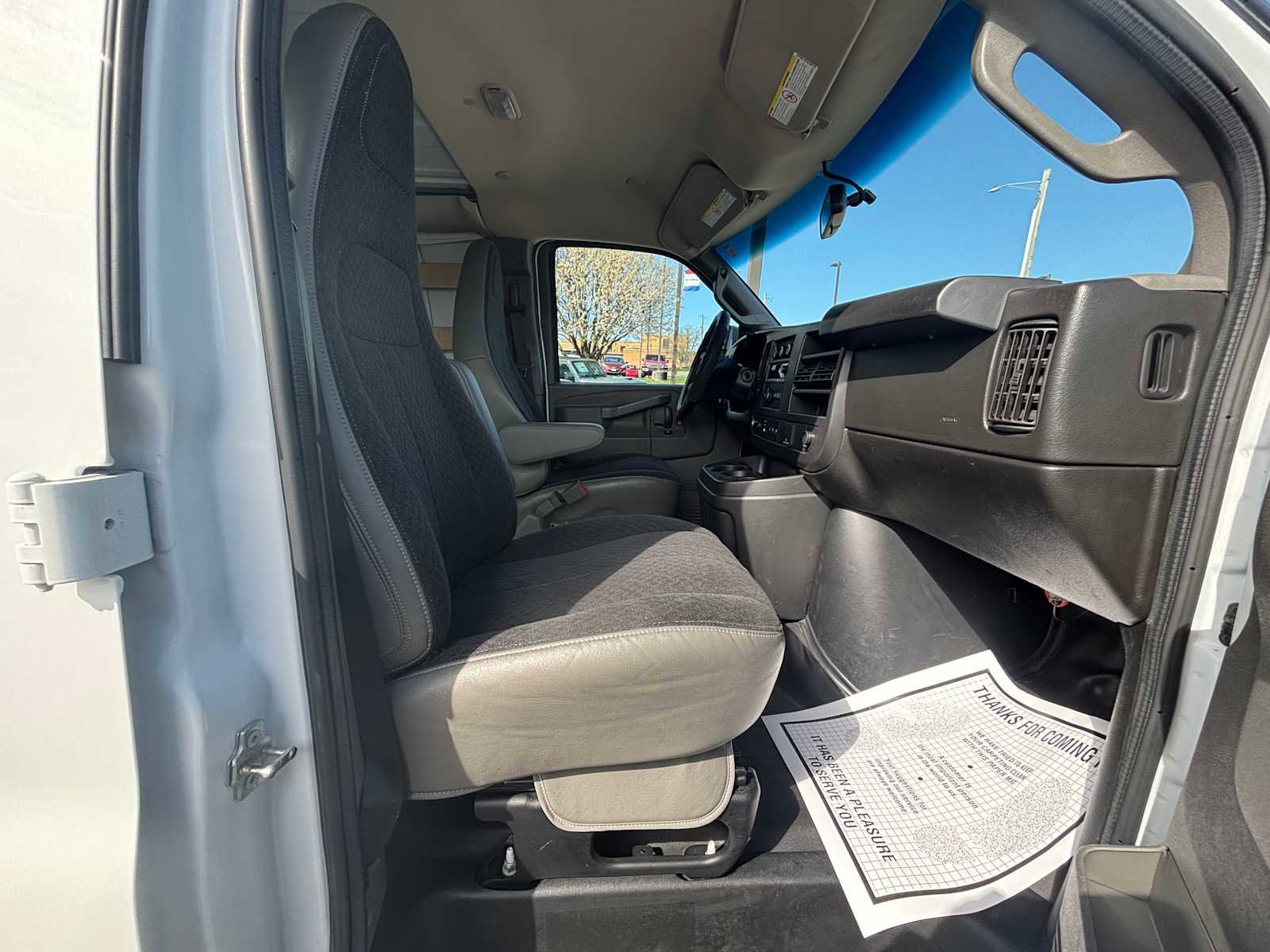 Used 2022 Chevrolet Express 2500 w/ Driver Convenience Package image 12