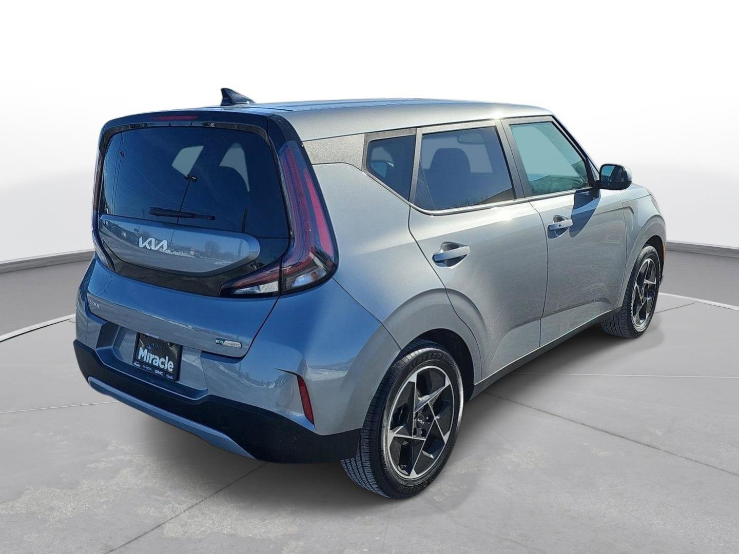 Used 2023 Kia Soul EX image 5