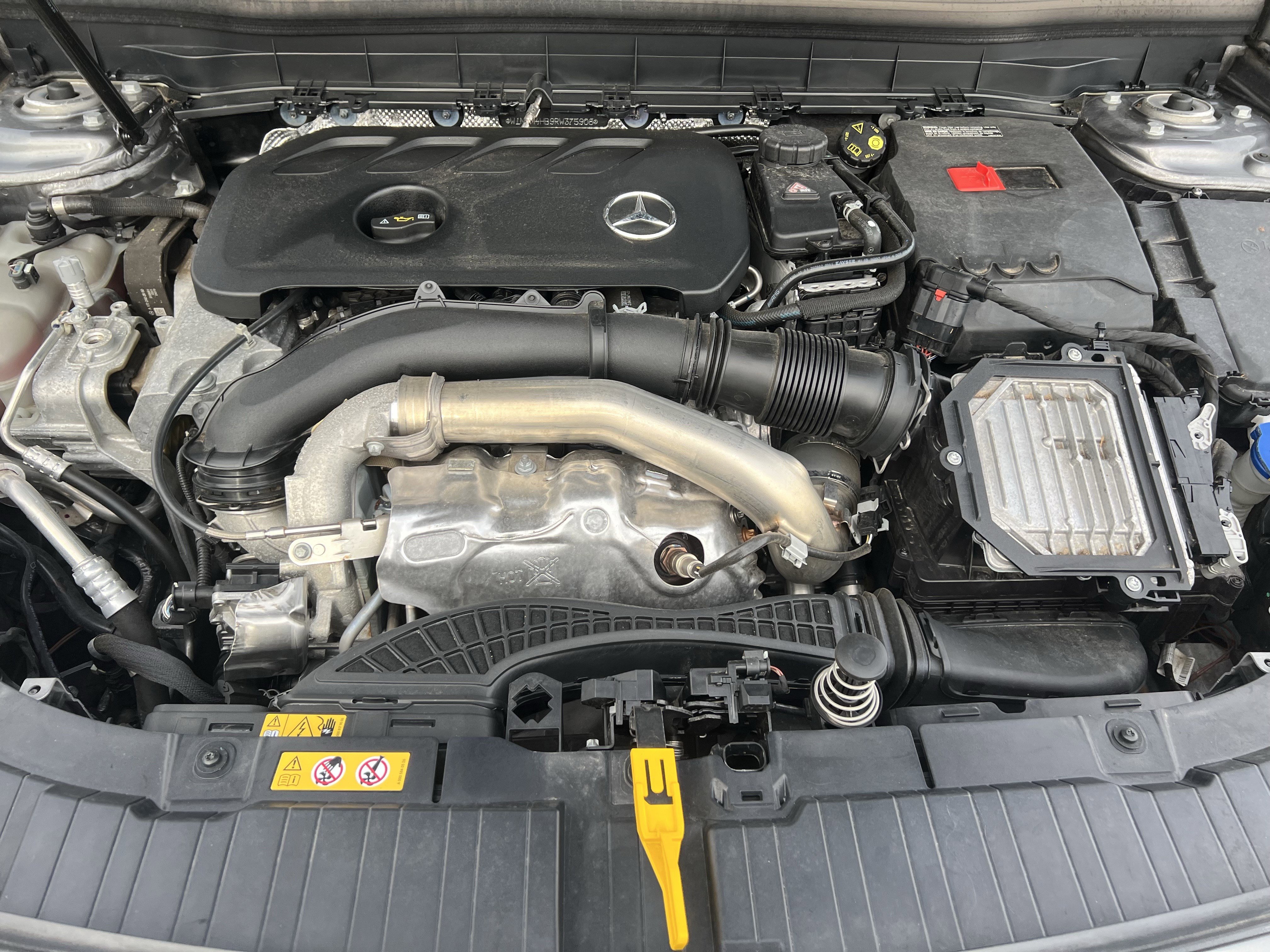 Used 2024 Mercedes-Benz GLB 250 4MATIC image 36