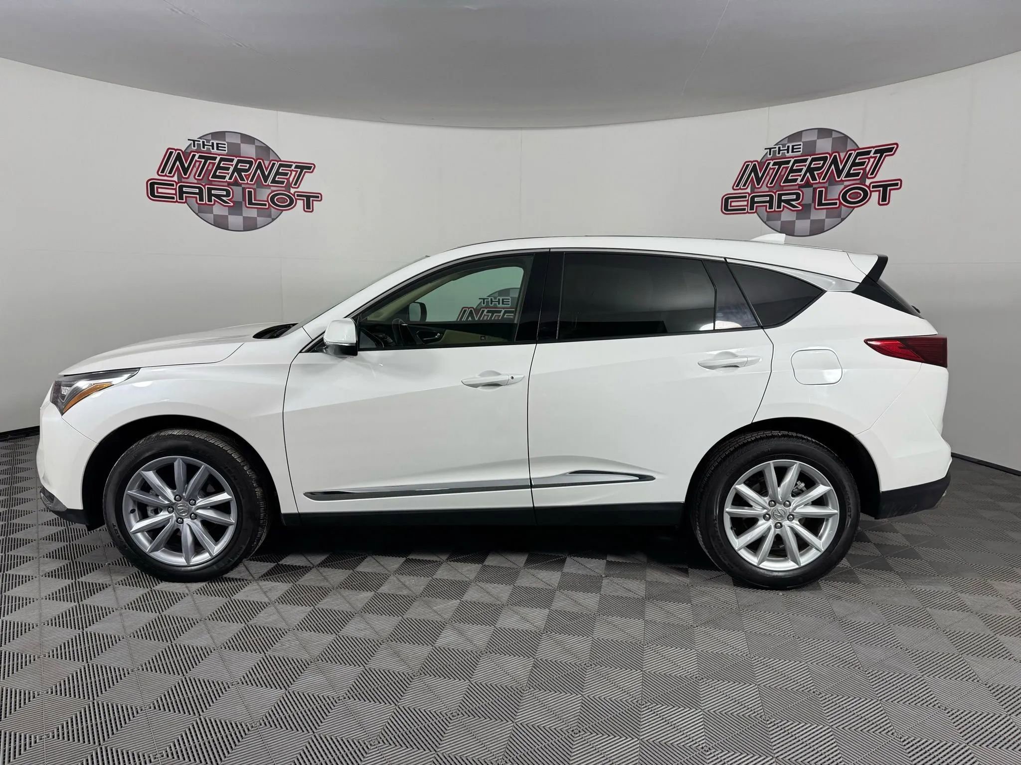 Used 2024 Acura RDX SH-AWD image 4