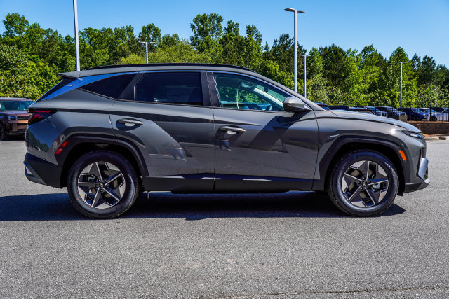 New 2026 Hyundai Tucson SEL Plus FWD image 8