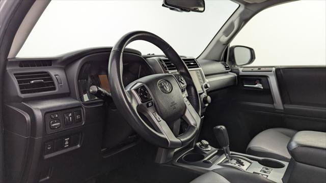 Used 2020 Toyota 4Runner SR5 Premium AWD/4WD image 23