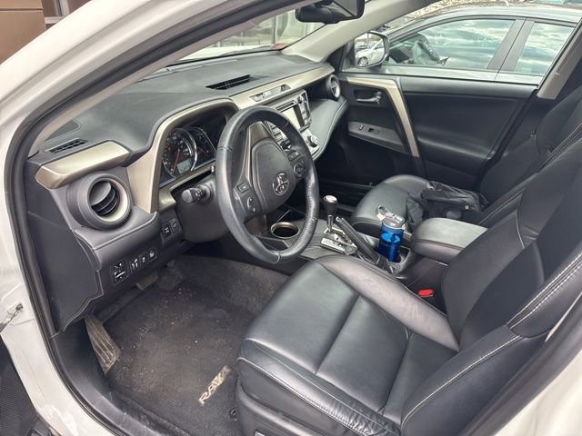 Used 2015 Toyota RAV4 Limited w/ Technology Package image 5