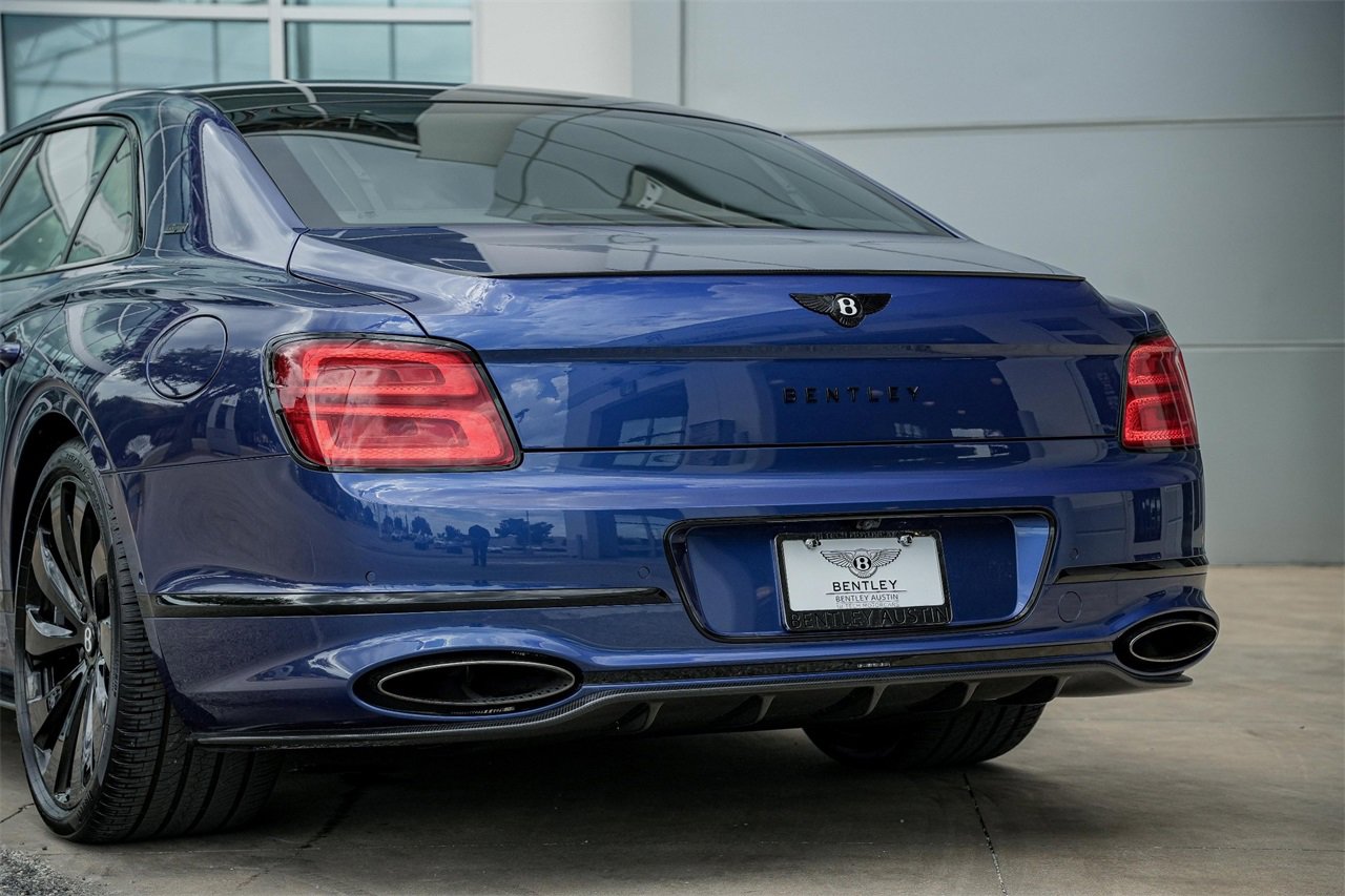 New 2025 Bentley Flying Spur Plug-In Hybrid image 14