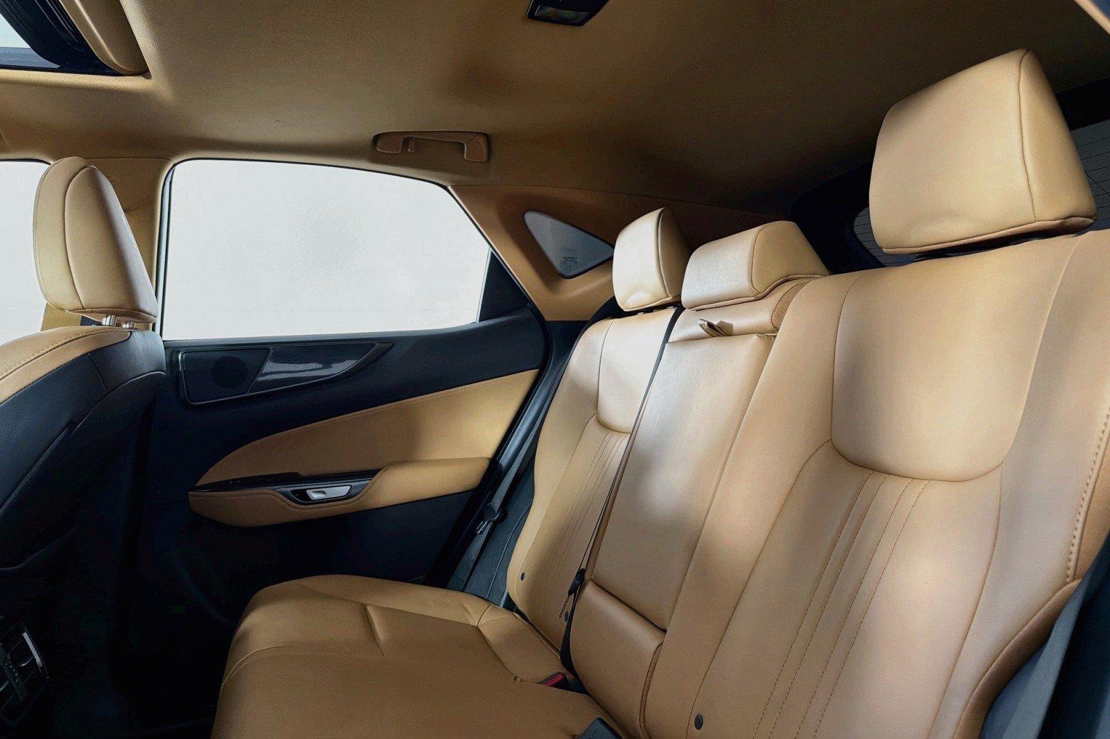 Used 2025 Lexus NX 350h AWD w/ Cold Area Package image 8