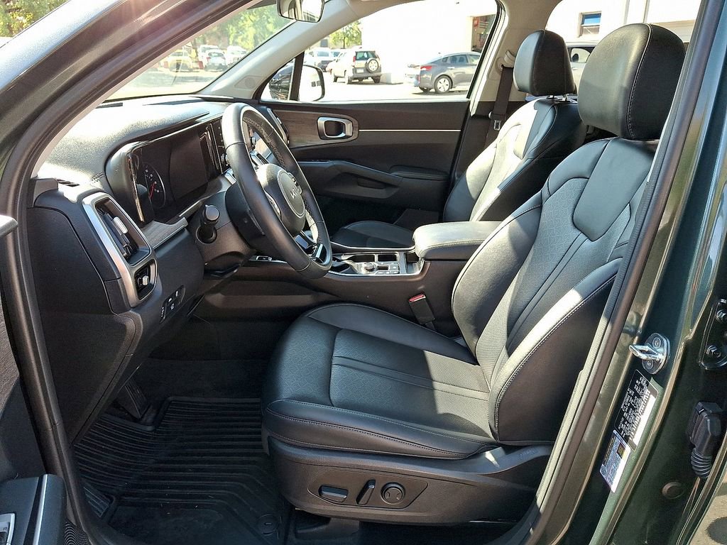 Certified 2022 Kia Sorento X-Line EX image 16
