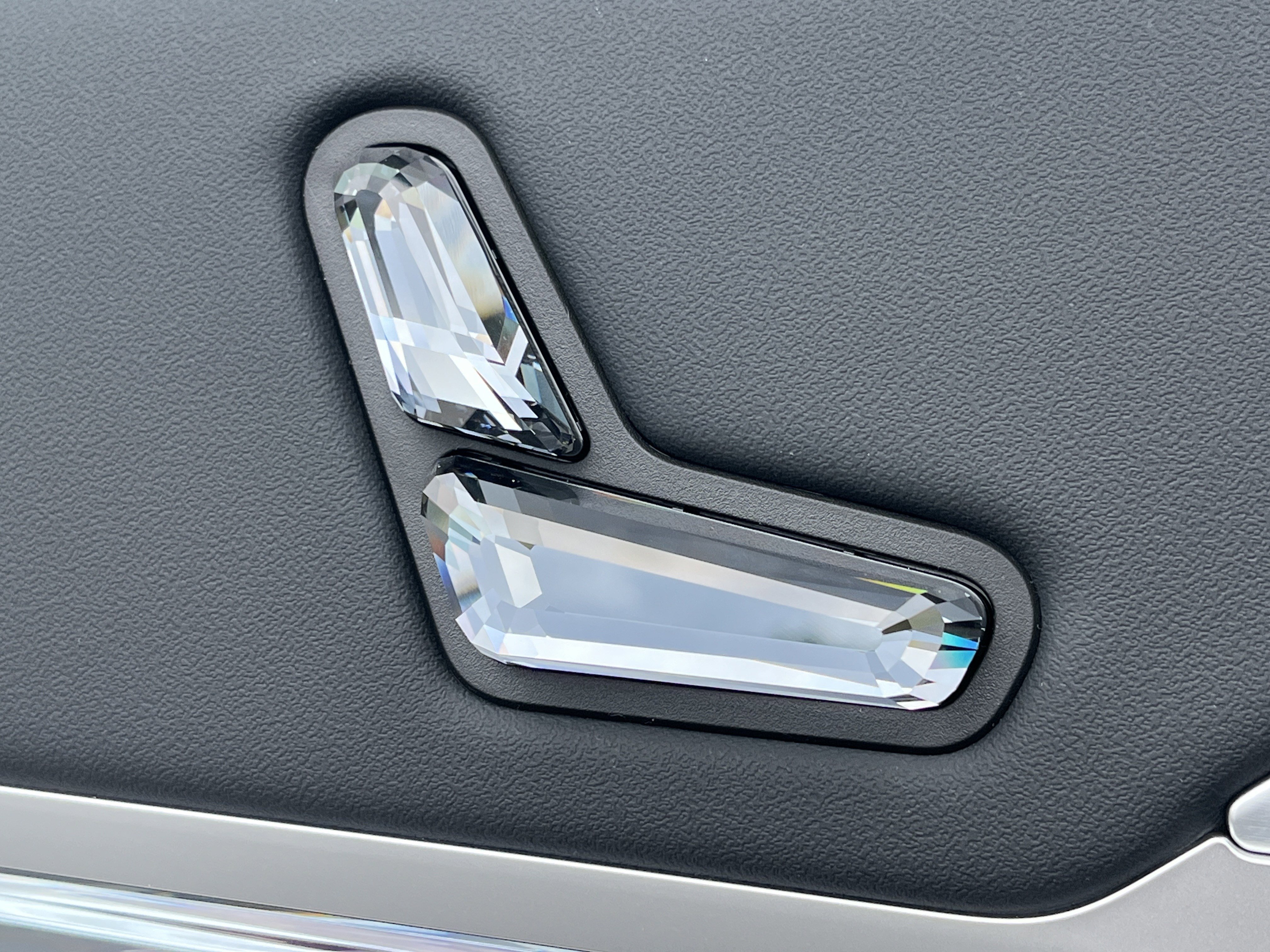New 2026 BMW 740i image 16
