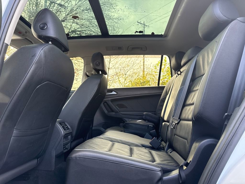 Used 2019 Volkswagen Tiguan SEL Premium w/ 3rd Row Seat Package image 25