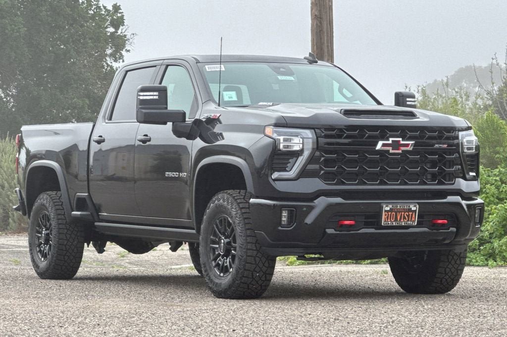 New 2026 Chevrolet Silverado 2500 ZR2 image 2