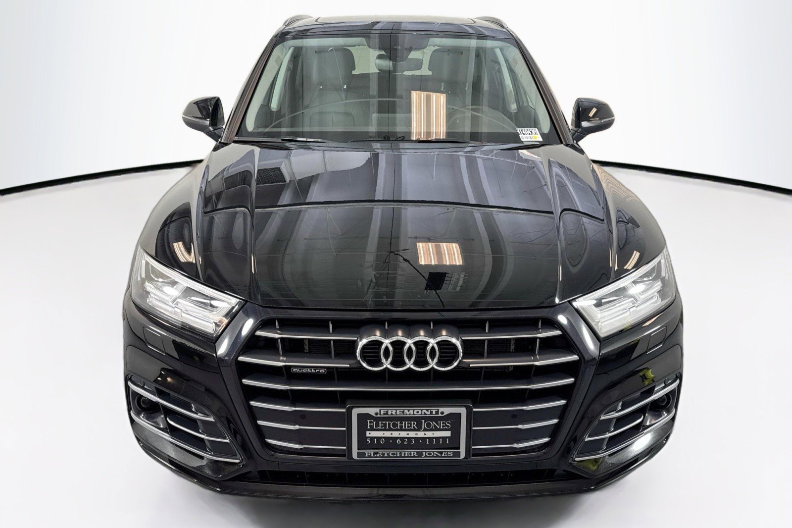 Used 2020 Audi Q5 e Premium Plus w/ Premium Plus Package image 2