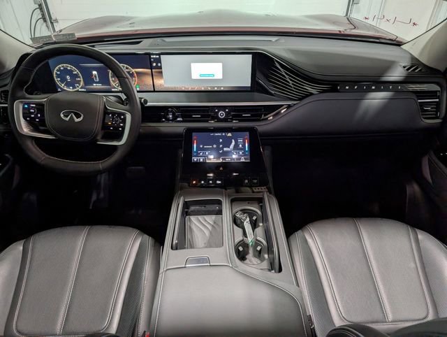 Used 2025 INFINITI QX80 Sensory image 14
