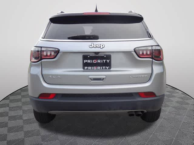 Used 2022 Jeep Compass Limited AWD/4WD image 3