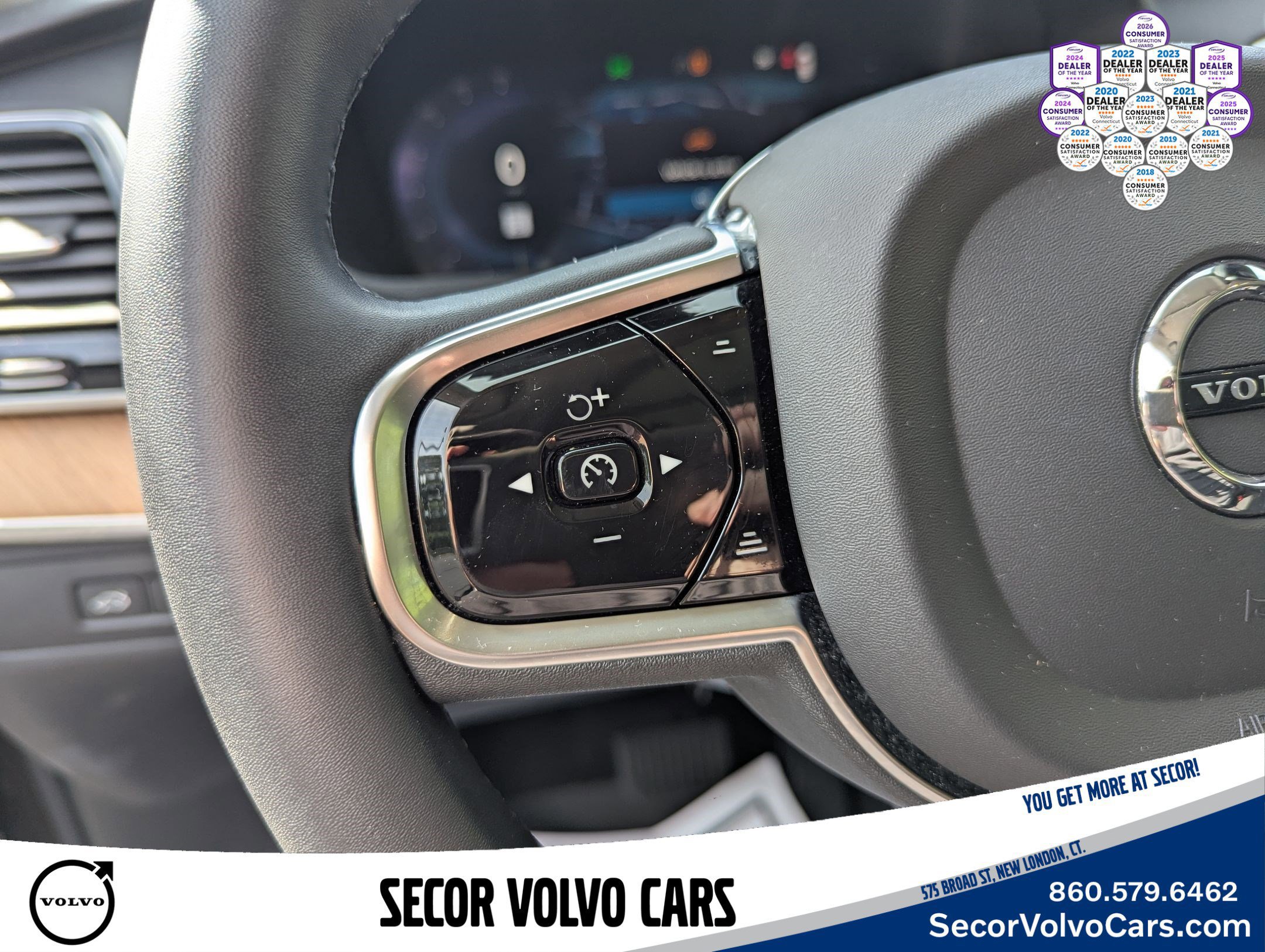 Certified 2024 Volvo XC90 T8 Plus w/ Protection Package Premier image 12