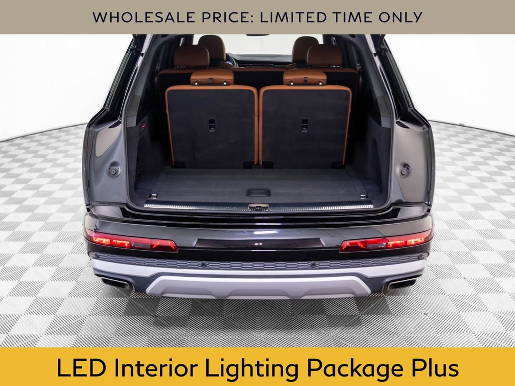 Used 2025 Audi Q7 3.0T Prestige w/ Prestige Package image 29