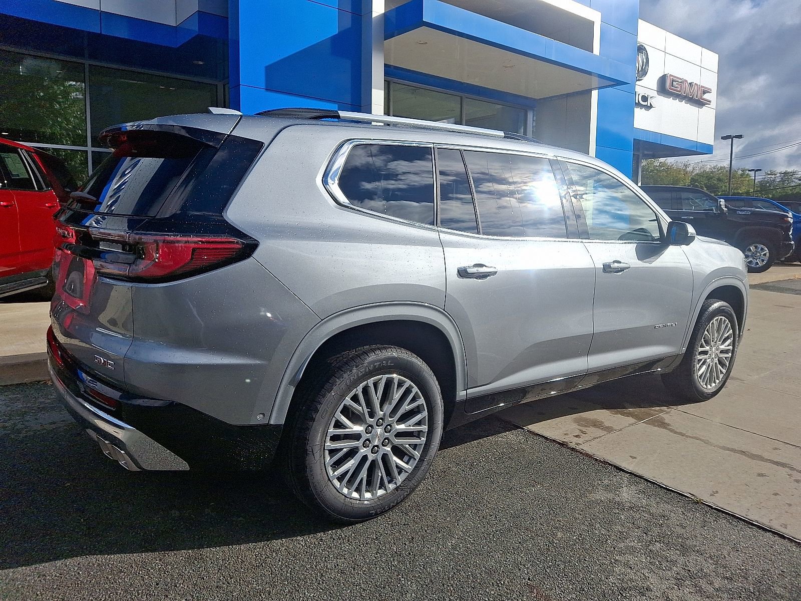 New 2026 GMC Acadia Denali w/ Super Cruise Package image 6