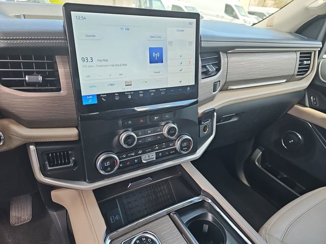 Used 2024 Ford Expedition Max Limited image 25