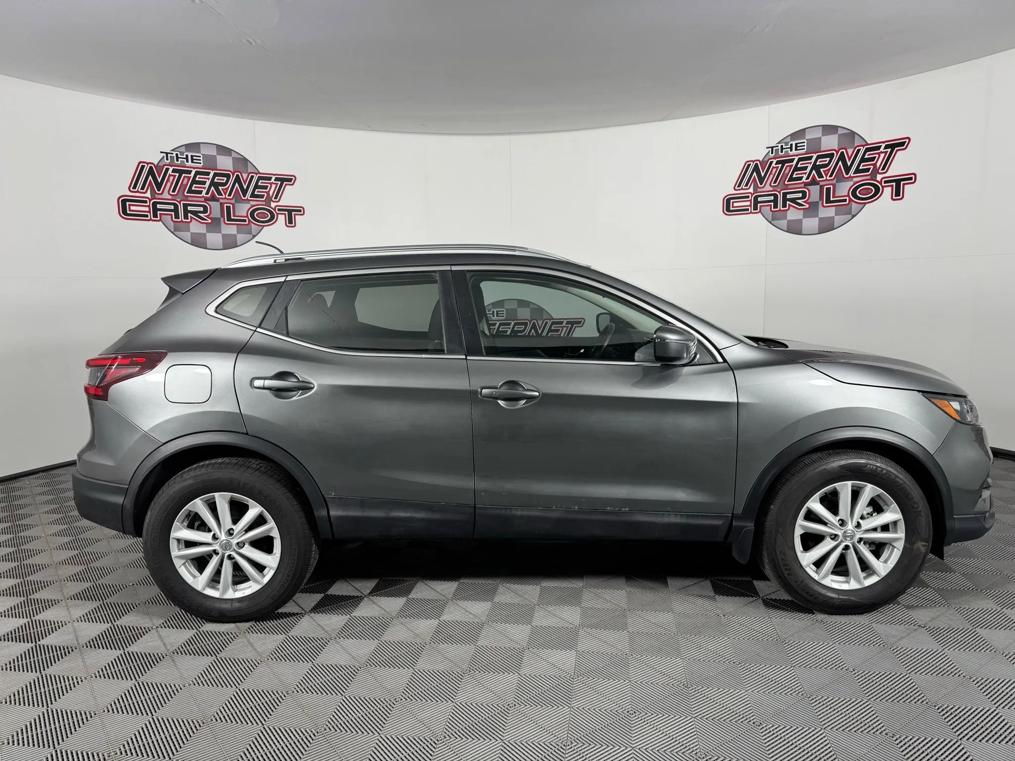 Used 2021 Nissan Rogue Sport SV image 8
