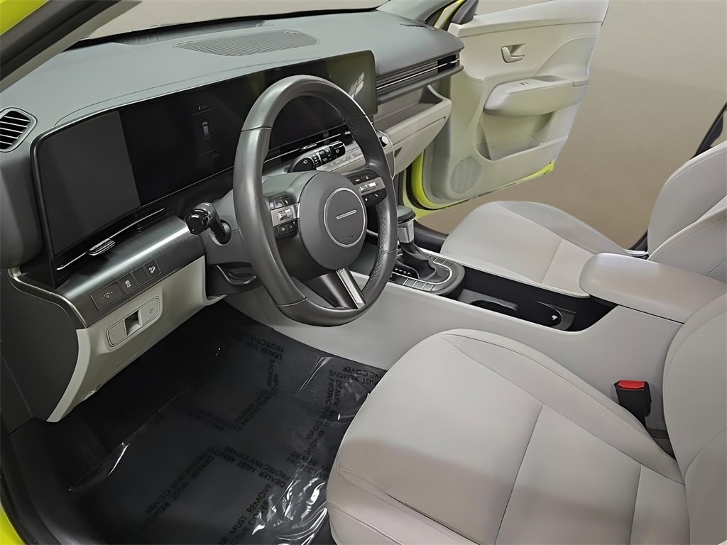 Certified 2025 Hyundai Kona SEL image 12