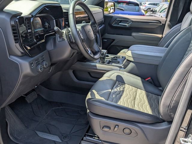 Used 2025 Chevrolet Silverado 1500 ZR2 image 9